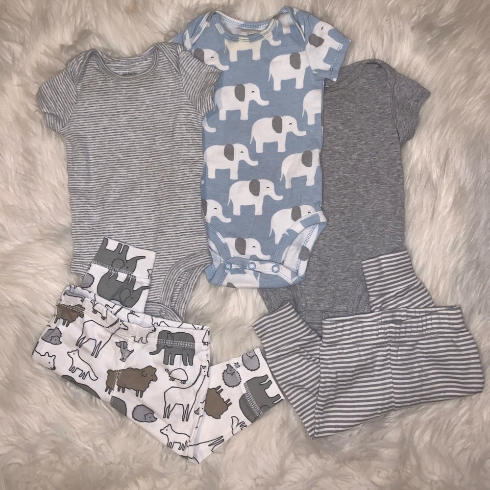 Set of 5 onesies & pants